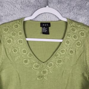 RQT Sweater Womens Medium Green V Neck Embroidered Floral Cottage Core Boho Y2k